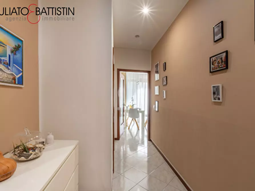 Immagine 7 di Appartamento in vendita  in Viale Divisione Julia a Vicenza