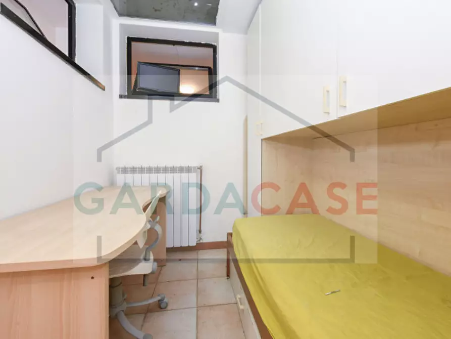Immagine 23 di Appartamento in vendita  in Via Giunio Bruto a Desenzano Del Garda