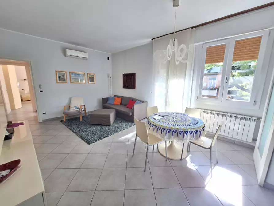 Immagine 1 di Appartamento in vendita  in via cesare levi a Venezia