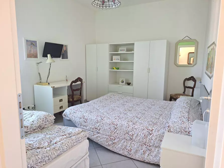 Immagine 10 di Appartamento in vendita  in via cesare levi a Venezia