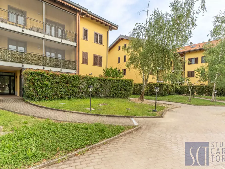 Immagine 1 di Appartamento in vendita  in Via Romeo Salvini,9 a Trezzano Sul Naviglio