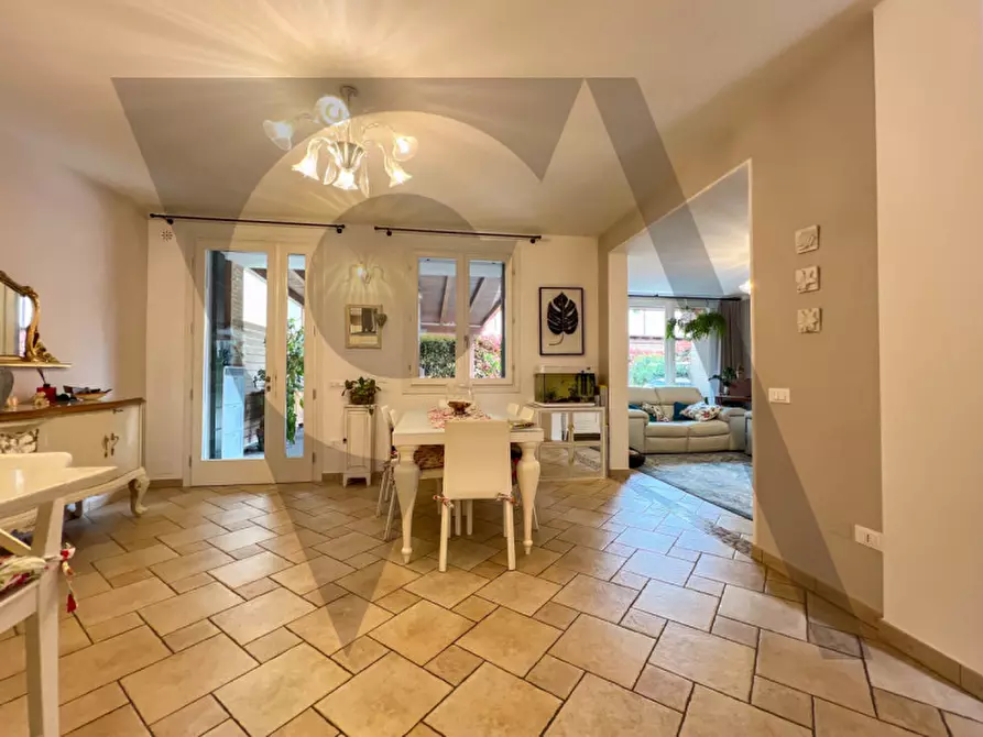 Immagine 3 di Casa trifamiliare in vendita  a Piove Di Sacco