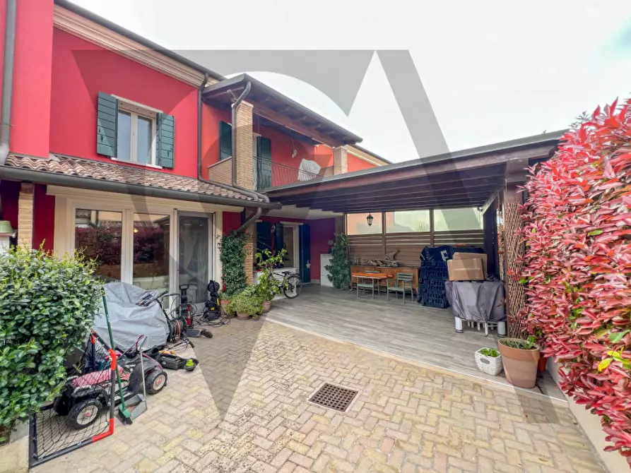 Immagine 30 di Casa trifamiliare in vendita  a Piove Di Sacco