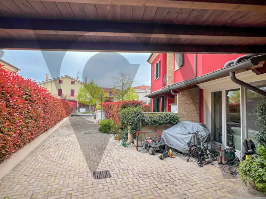 Immagine 32 di Casa trifamiliare in vendita  a Piove Di Sacco