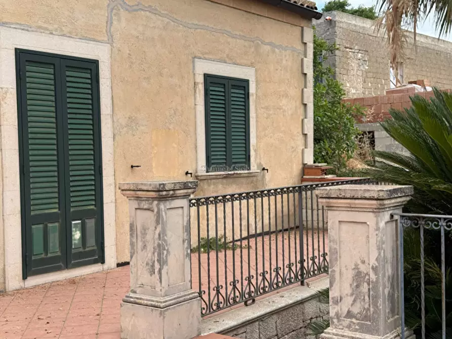 Immagine 13 di Casa indipendente in vendita  a Modica