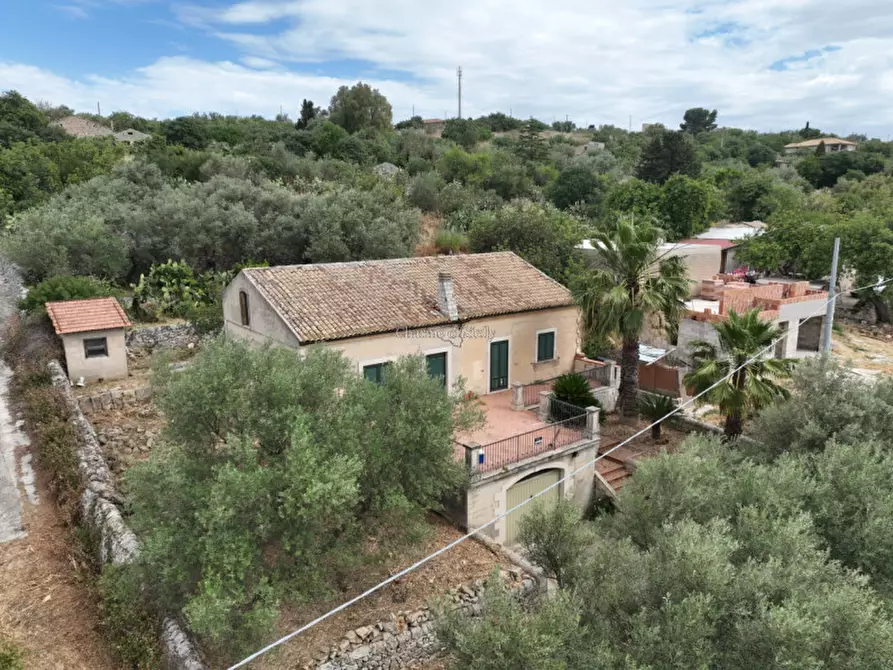 Immagine 25 di Casa indipendente in vendita  a Modica