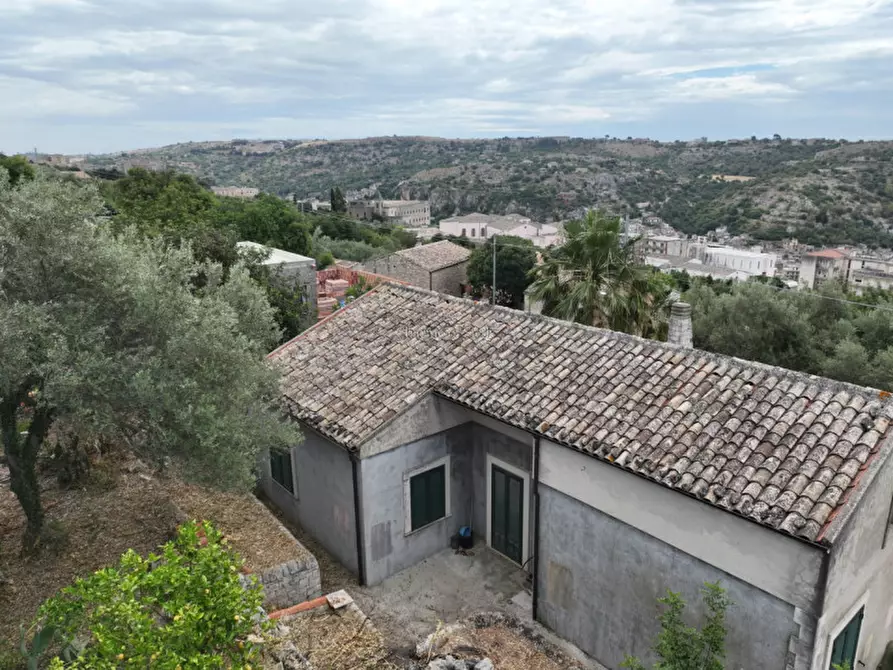 Immagine 27 di Casa indipendente in vendita  a Modica