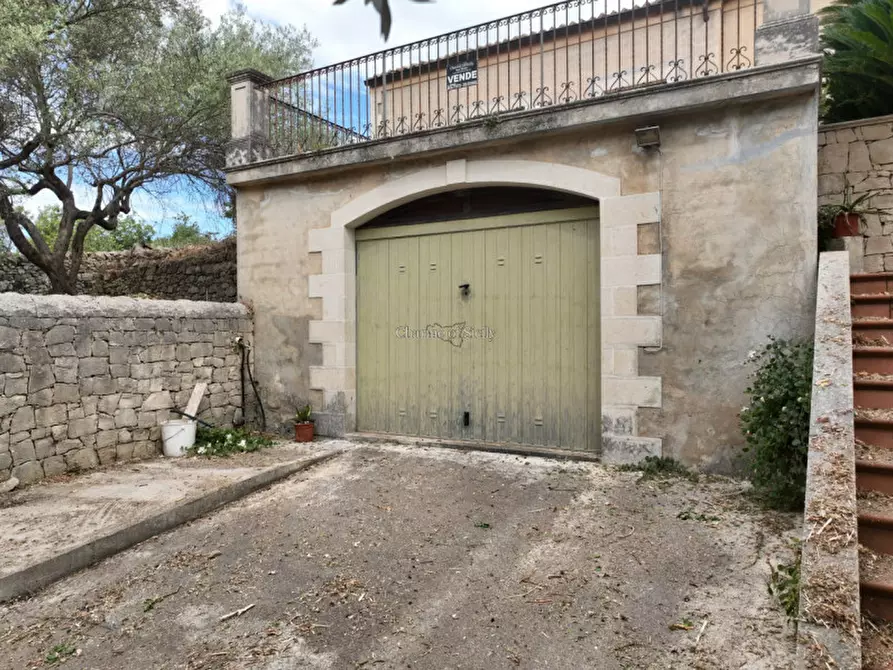 Immagine 46 di Casa indipendente in vendita  a Modica