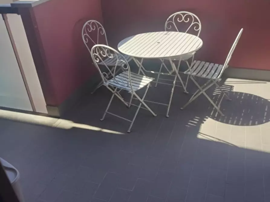 Immagine 3 di Appartamento in vendita  in Via Renuccio Renucci a Livorno