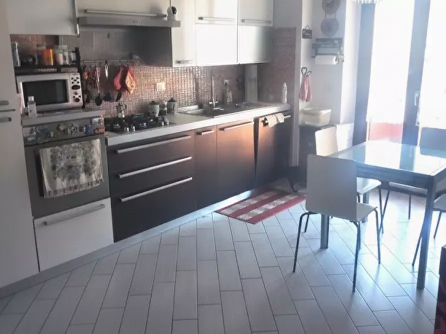 Immagine 6 di Appartamento in vendita  in Via Renuccio Renucci a Livorno