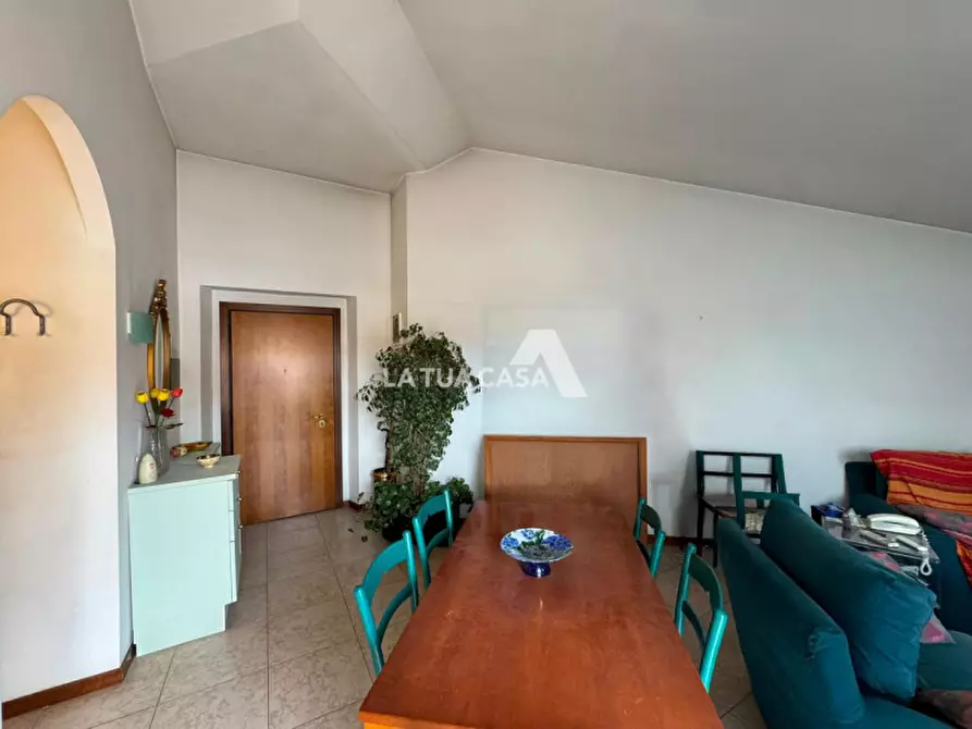 Immagine 5 di Appartamento in vendita  a Verona