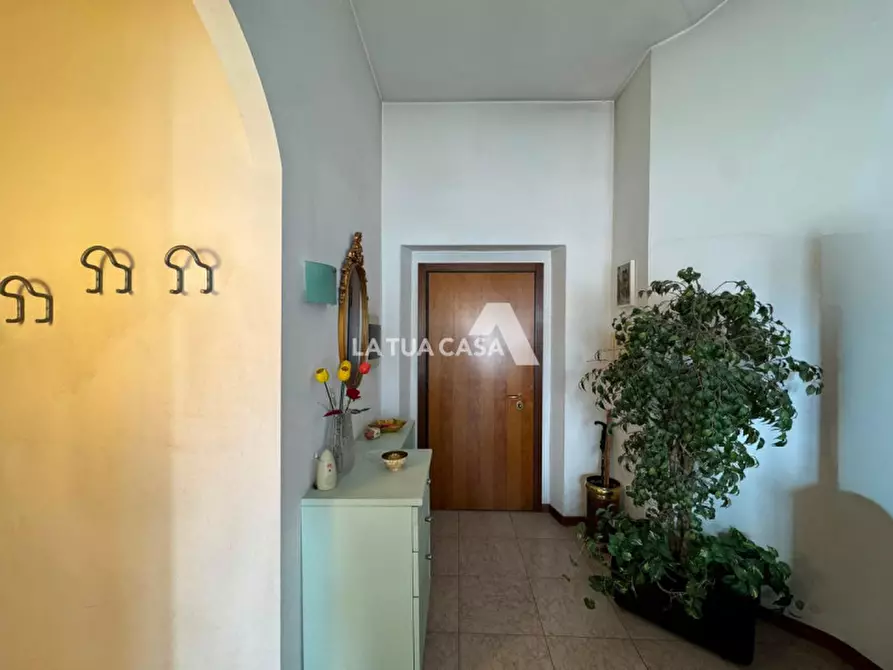 Immagine 7 di Appartamento in vendita  a Verona