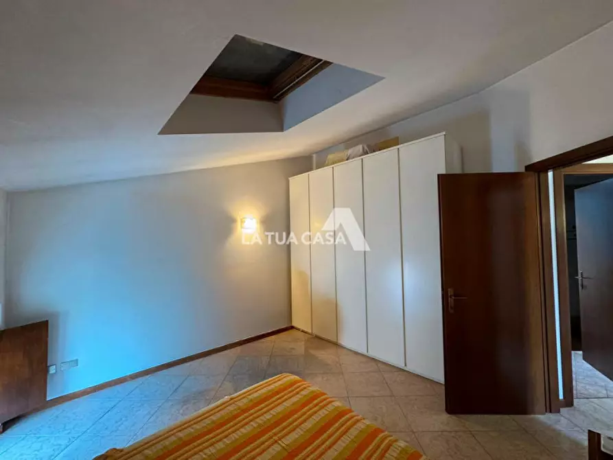 Immagine 11 di Appartamento in vendita  a Verona