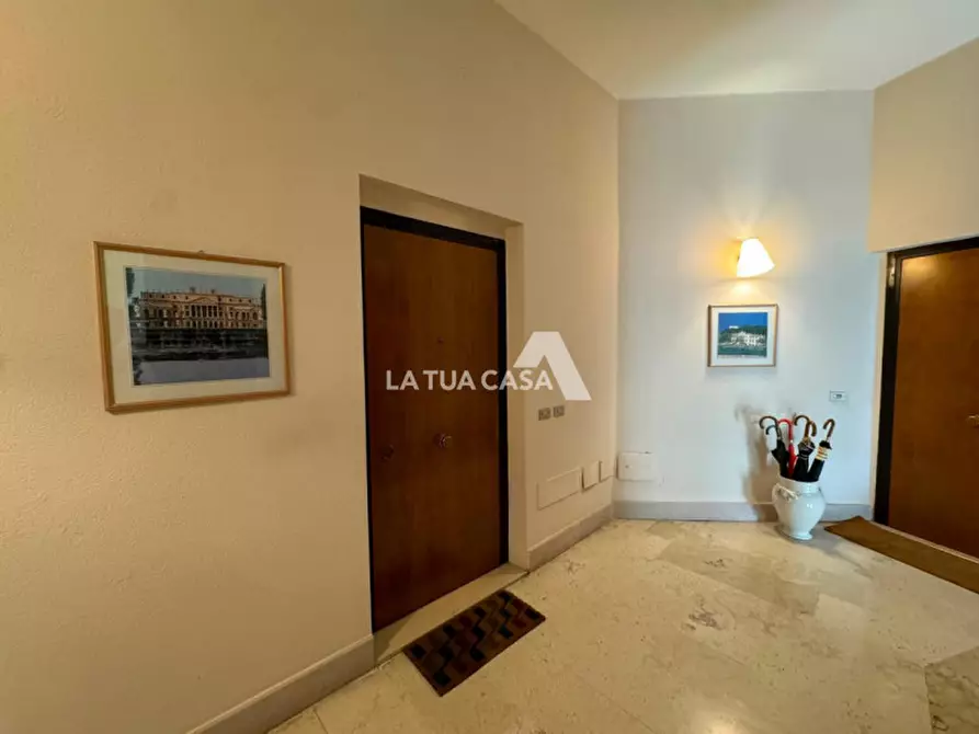 Immagine 22 di Appartamento in vendita  a Verona