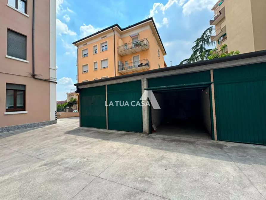 Immagine 23 di Appartamento in vendita  a Verona