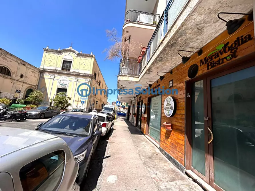 Immagine 5 di Attività commerciale in vendita  in Via Belvedere a Napoli