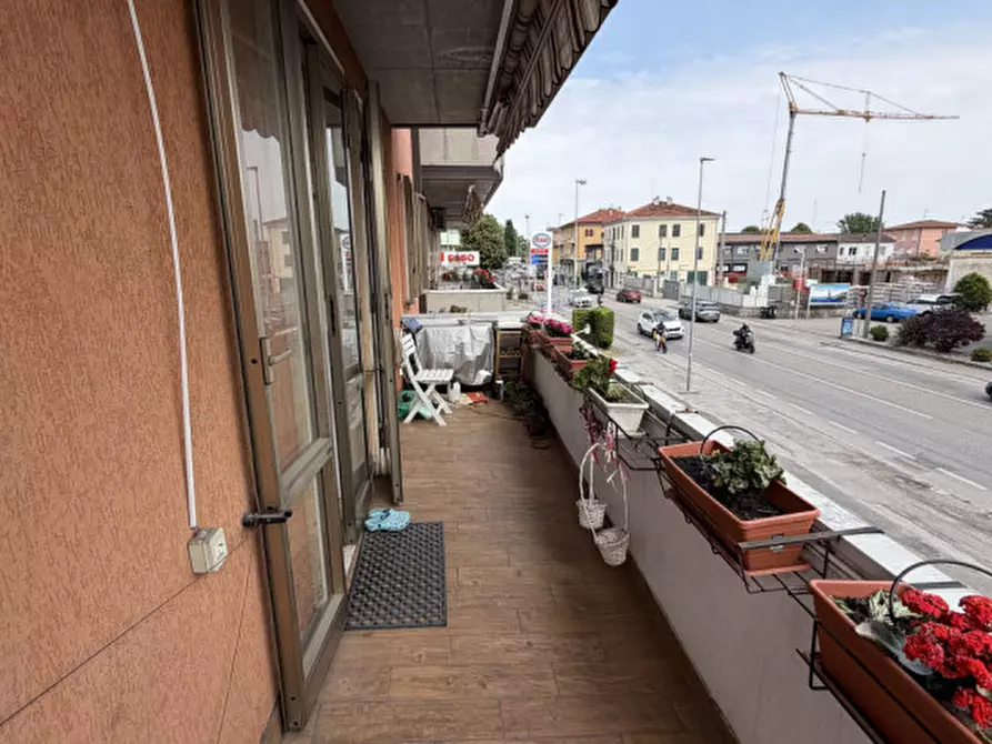 Immagine 23 di Appartamento in vendita  in Padova Via Pontevigodarzere a Padova