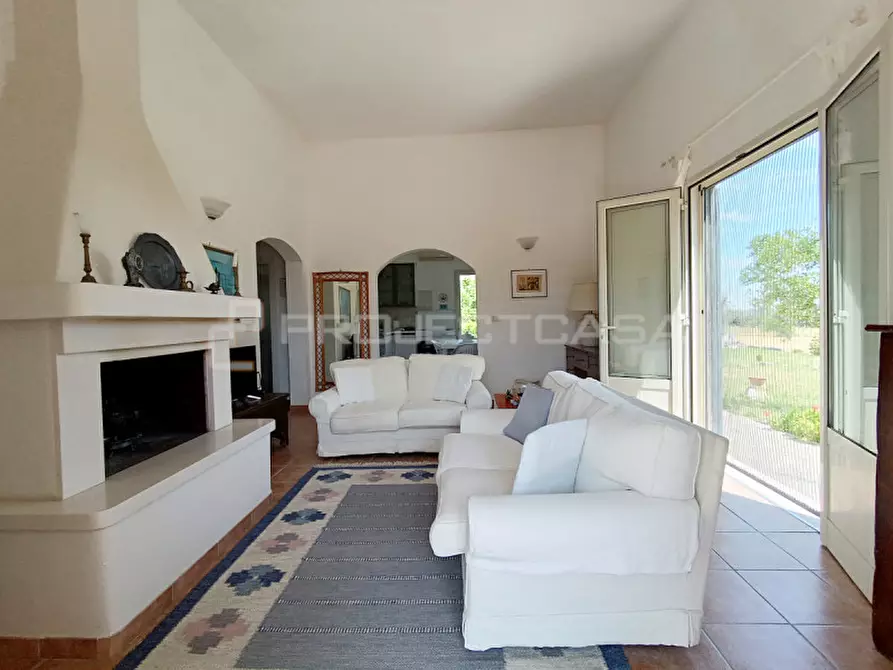 Immagine 4 di Villa in vendita  a Cutrofiano