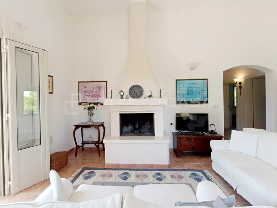 Immagine 5 di Villa in vendita  a Cutrofiano