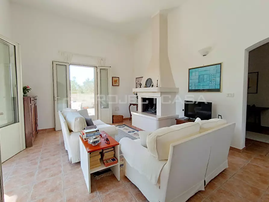 Immagine 7 di Villa in vendita  a Cutrofiano