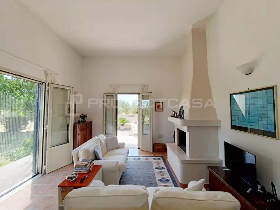 Immagine 8 di Villa in vendita  a Cutrofiano
