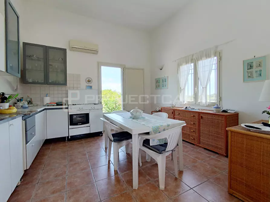 Immagine 9 di Villa in vendita  a Cutrofiano