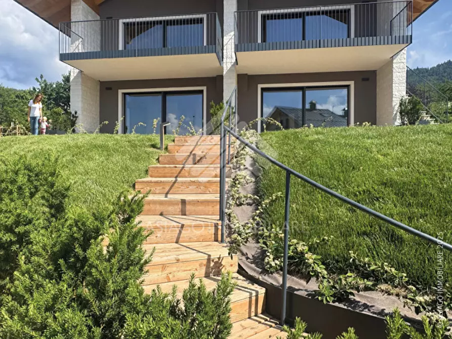 Immagine 6 di Appartamento in vendita  in Via Holl a Roana