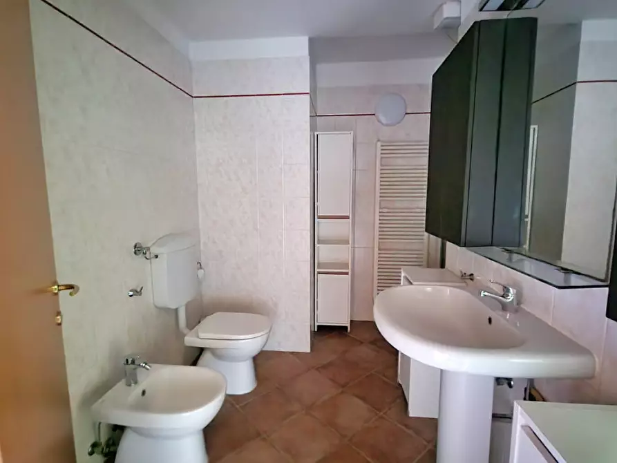 Immagine 12 di Appartamento in vendita  in Via M.E.Lepido, 208 a Bologna