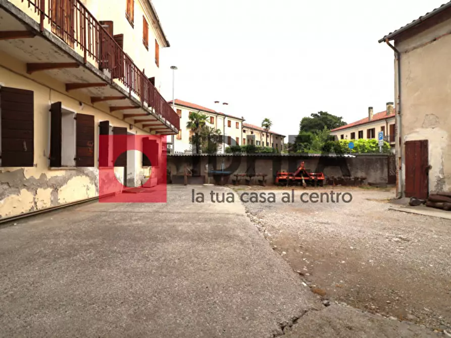 Immagine 5 di Casa indipendente in vendita  in VIA RISORGIMENTO a Istrana