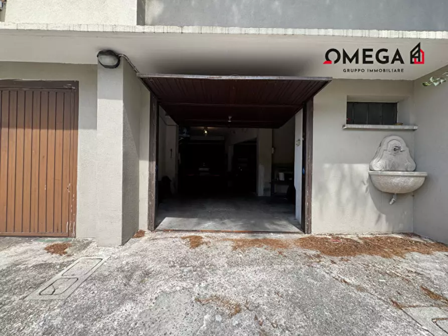 Immagine 35 di Appartamento in vendita  in Via dell'eremo 74 a Trieste