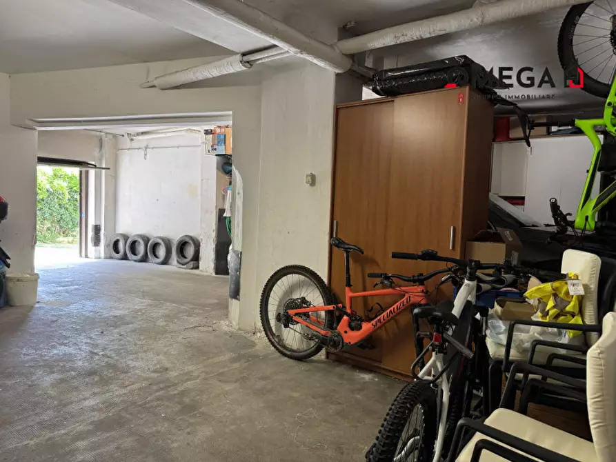 Immagine 37 di Appartamento in vendita  in Via dell'eremo 74 a Trieste