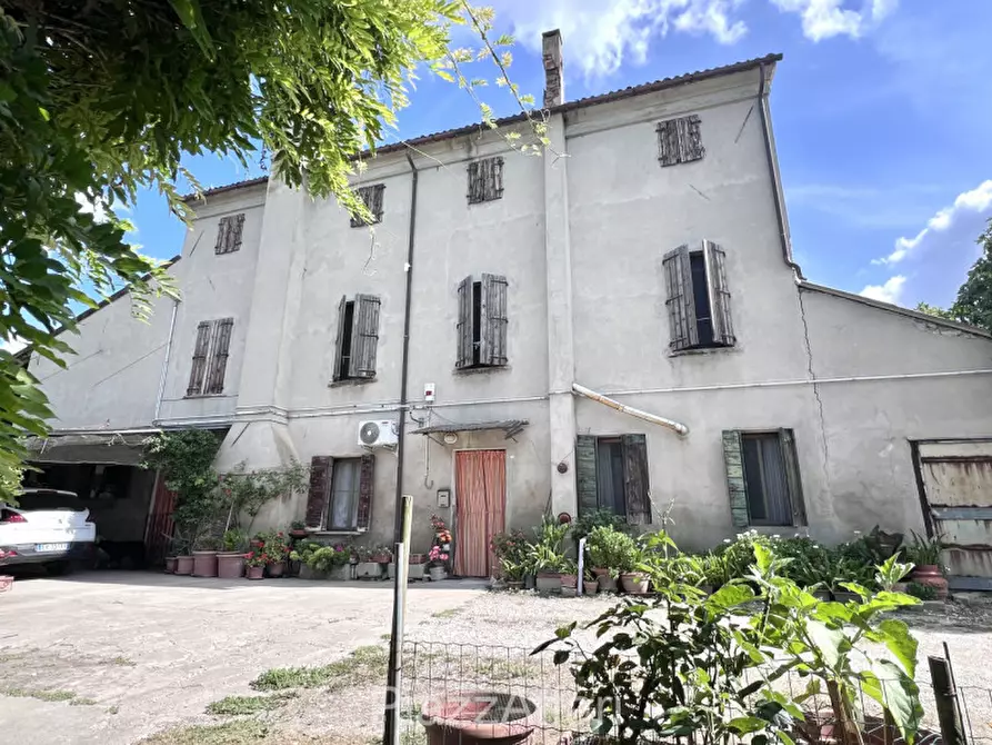 Immagine 1 di Rustico / casale in vendita  in Brugine a Brugine