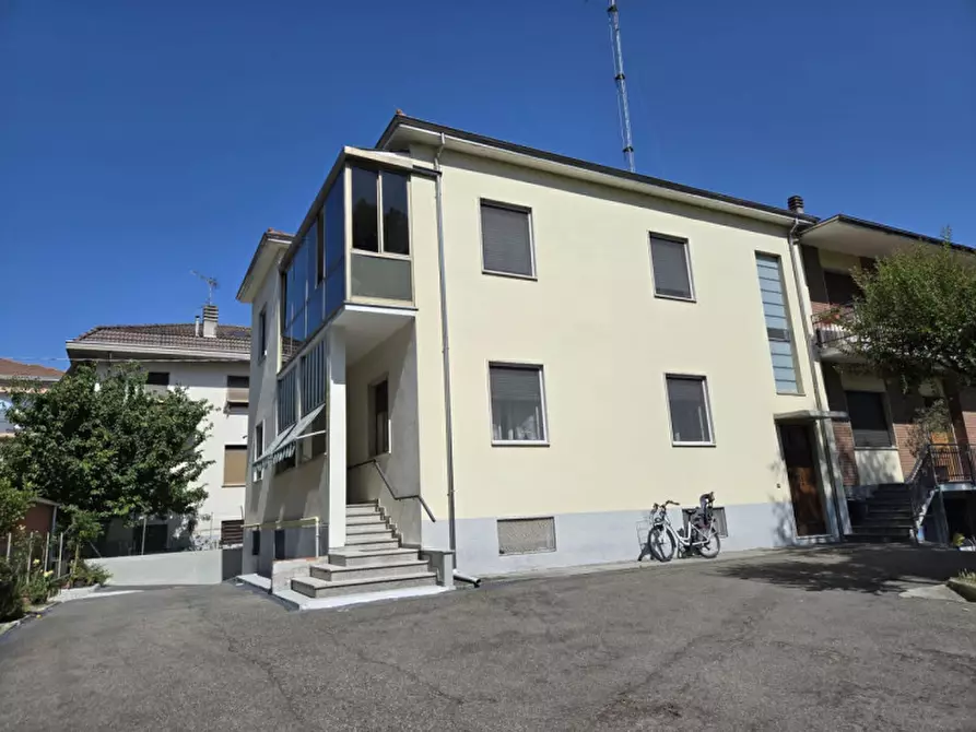 Immagine 1 di Camera in affitto  in Via Torrente Parmossa, 18 a Parma