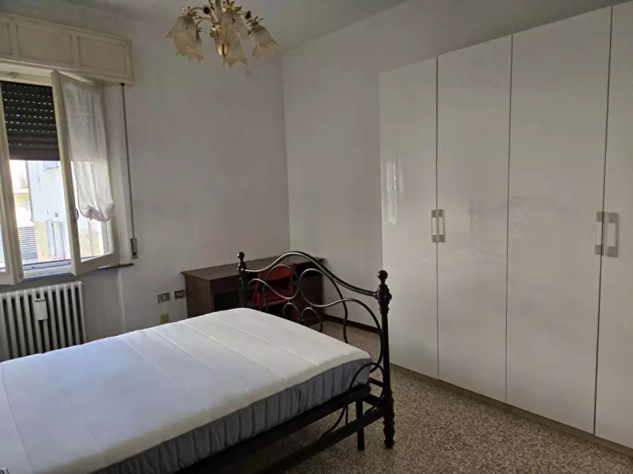 Immagine 17 di Camera in affitto  in Via Torrente Parmossa, 18 a Parma