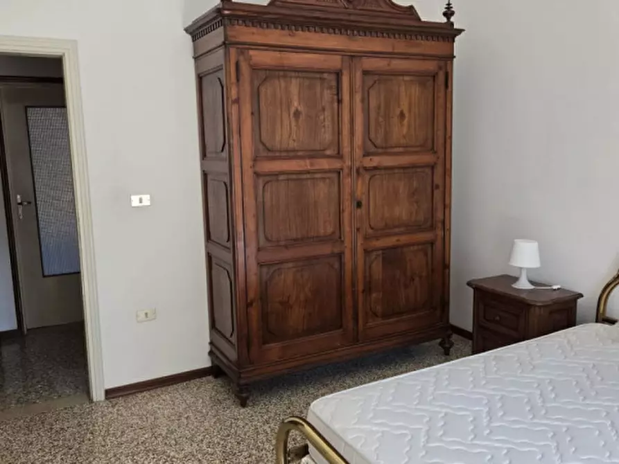 Immagine 21 di Camera in affitto  in Via Torrente Parmossa, 18 a Parma