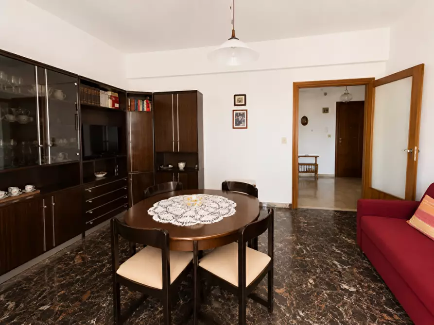 Immagine 1 di Appartamento in vendita  a Senigallia