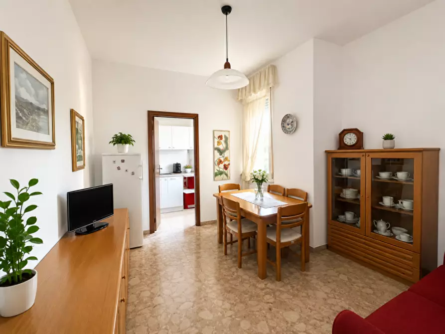 Immagine 4 di Appartamento in vendita  a Senigallia