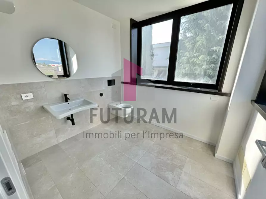 Immagine 23 di Ufficio in affitto  in Via Passarin, 6 a Bassano Del Grappa