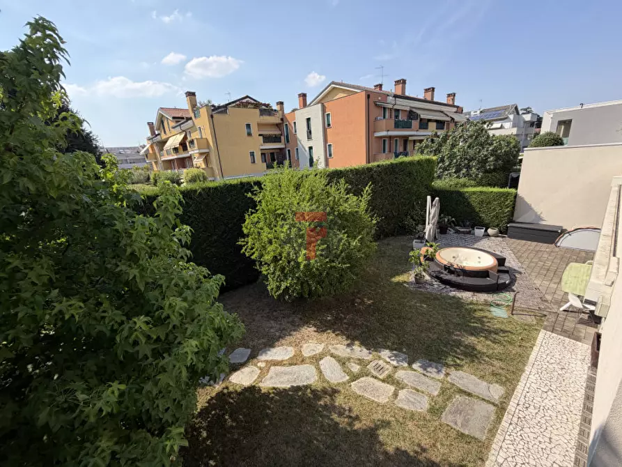 Immagine 32 di Casa trifamiliare in vendita  in Via Tono Zancanaro a Padova