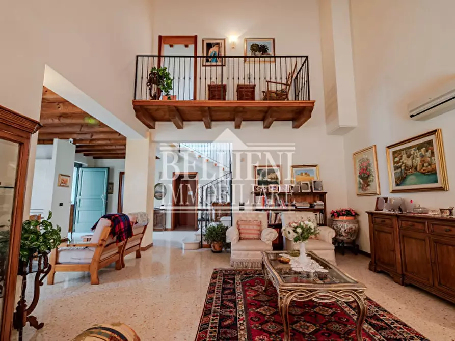 Immagine 6 di Casa bifamiliare in vendita  in Via Francesco Crispi a Costabissara