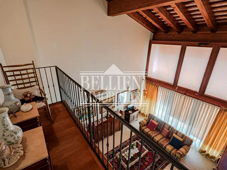 Immagine 15 di Casa bifamiliare in vendita  in Via Francesco Crispi a Costabissara