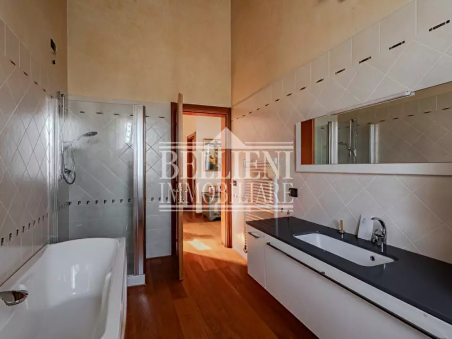 Immagine 22 di Casa bifamiliare in vendita  in Via Francesco Crispi a Costabissara