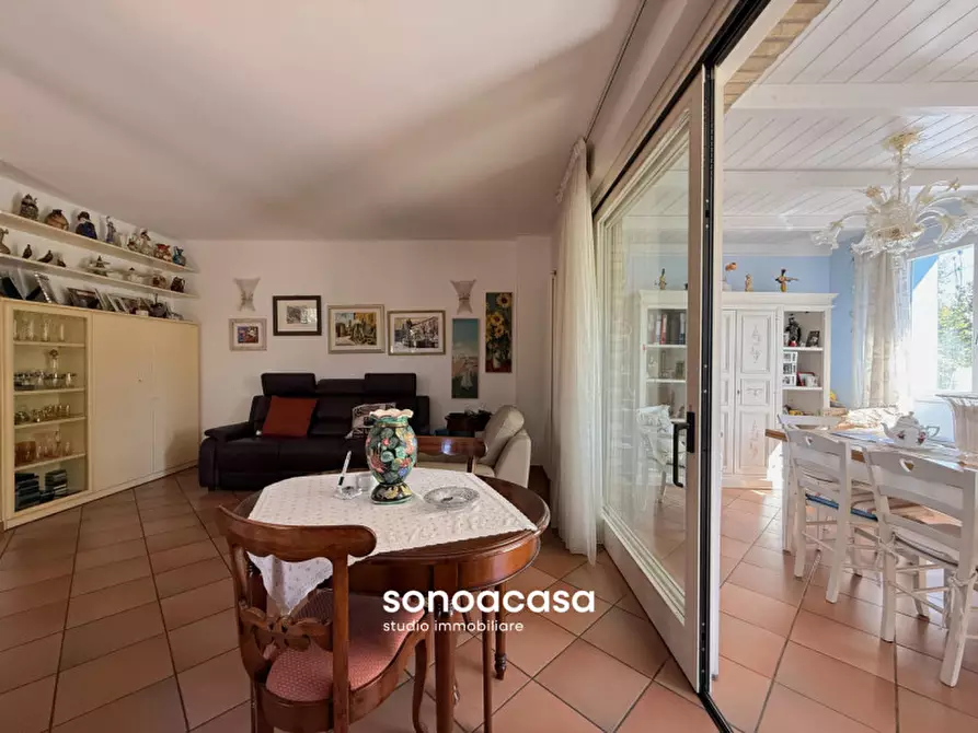Immagine 3 di Casa bifamiliare in vendita  in Via Paolo Ferrari, 11 a Mondolfo