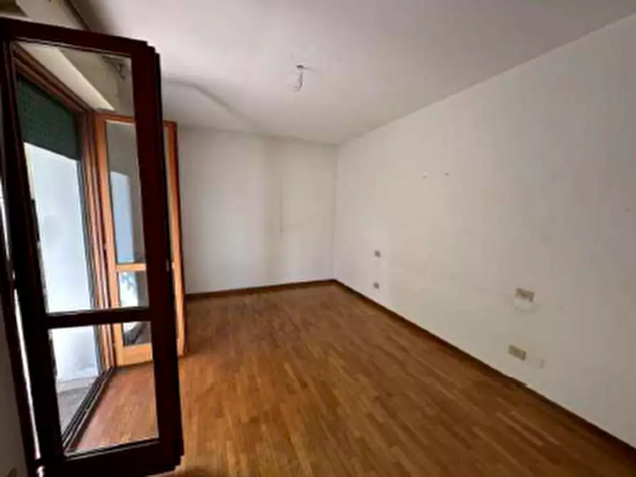 Immagine 4 di Appartamento in vendita  in Via Quattro Novembre, 15 a Pramaggiore