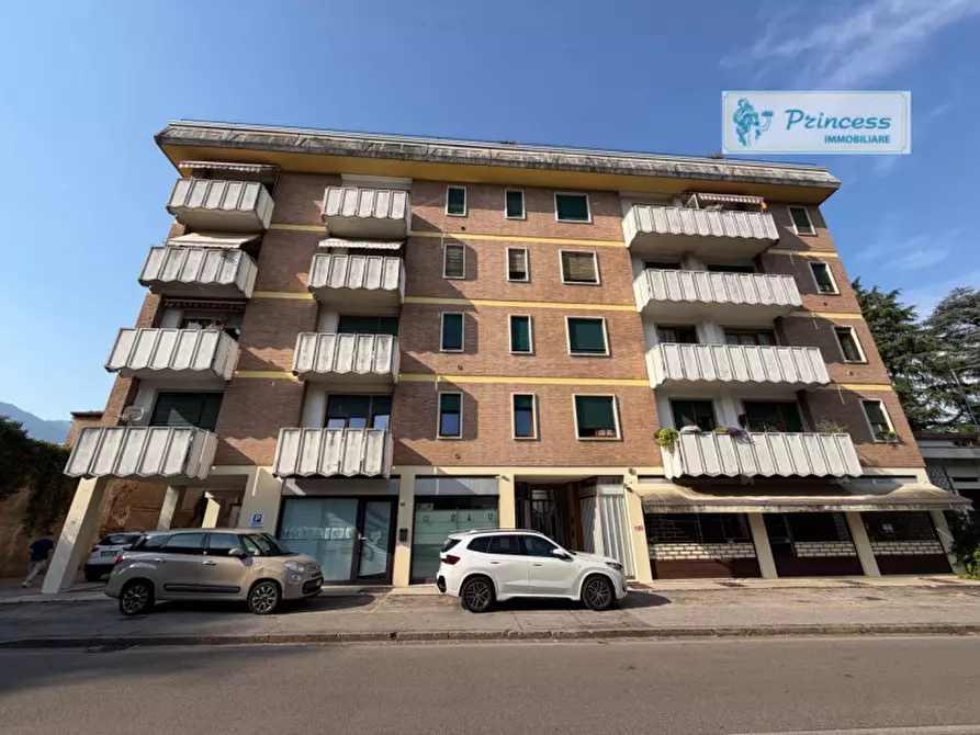 Immagine 1 di Appartamento in vendita  in Via Venezia 17 a Schio