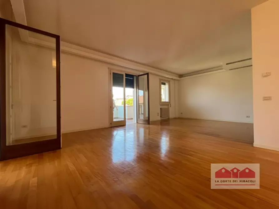 Immagine 10 di Appartamento in affitto  in Via Gaetano Giardino a Vicenza
