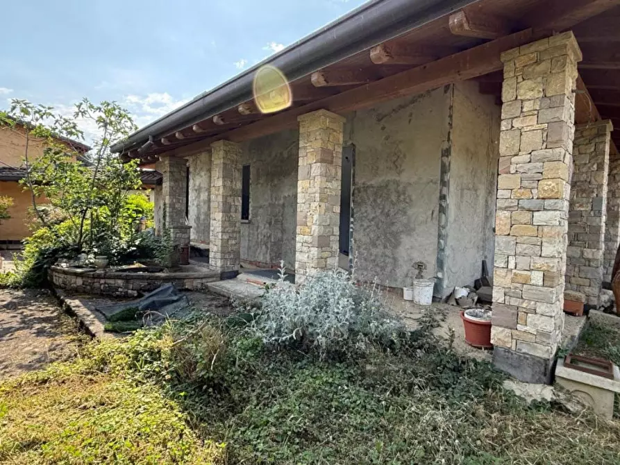 Immagine 3 di Villa in vendita  in Via delle Valli, 24033 Calusco d'Adda BG, Italia a Calusco D'adda