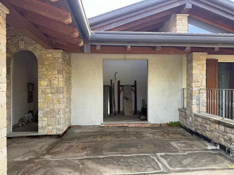 Immagine 8 di Villa in vendita  in Via delle Valli, 24033 Calusco d'Adda BG, Italia a Calusco D'adda
