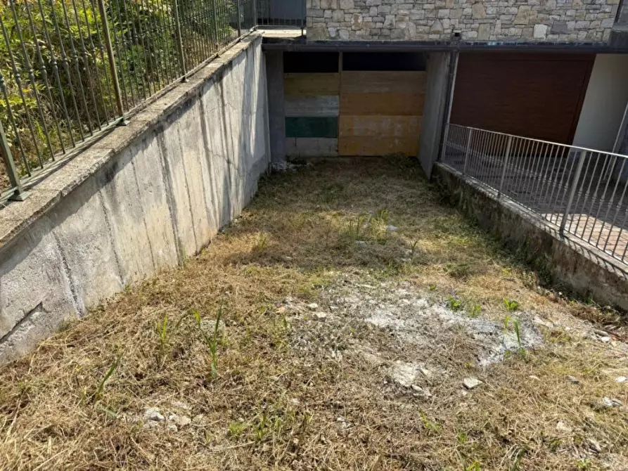 Immagine 25 di Villa in vendita  in Via delle Valli, 24033 Calusco d'Adda BG, Italia a Calusco D'adda