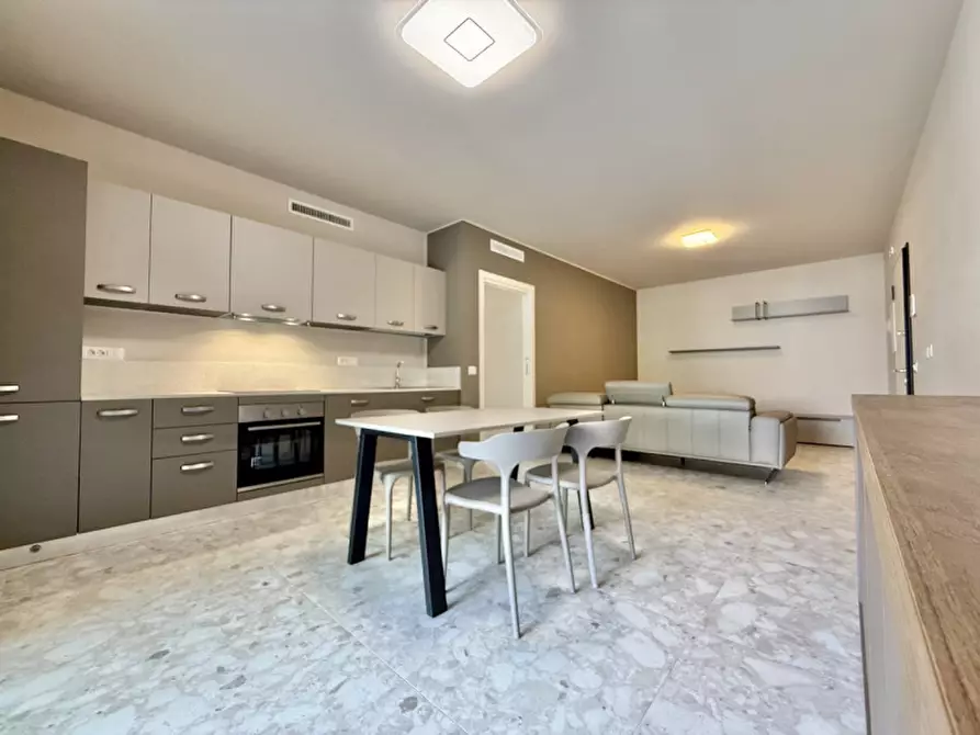 Immagine 2 di Appartamento in affitto  in Vicolo Casara 15 a Lazise